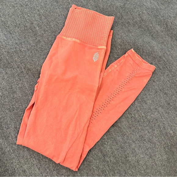 NWOT Free People Good Karma leggings XS/S - Picture 3 of 10